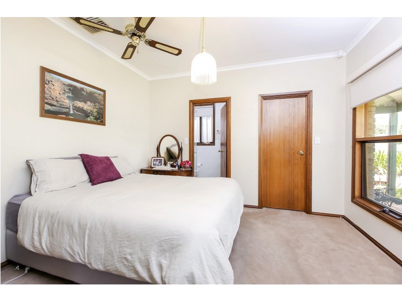 22 Jutland Parade, Woodcroft SA 5162
