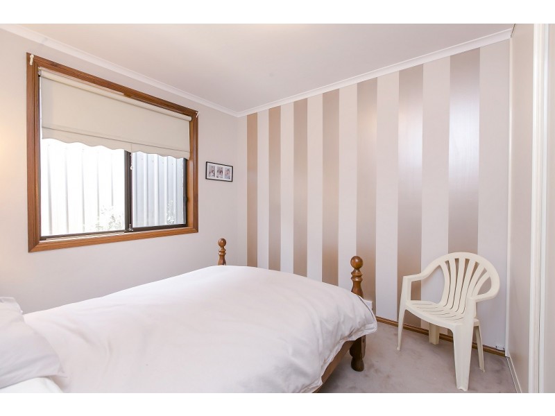 22 Jutland Parade, Woodcroft SA 5162