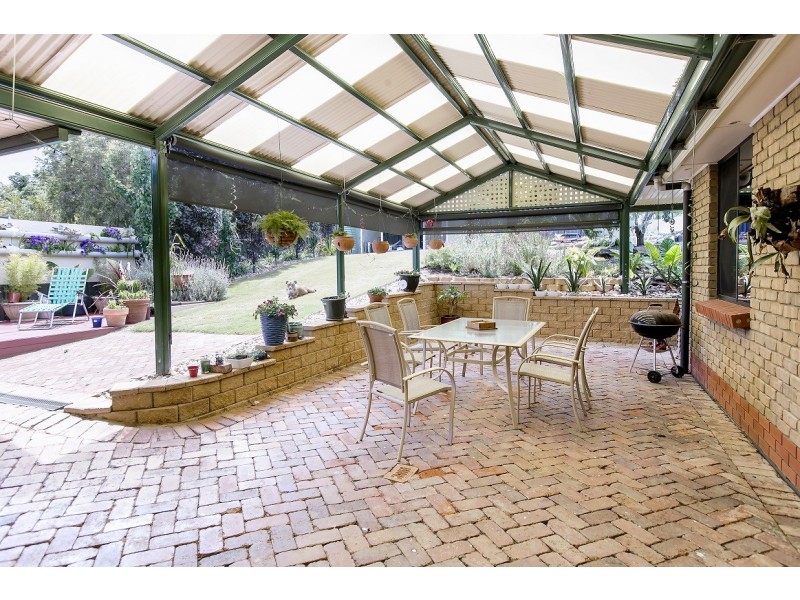 22 Jutland Parade, Woodcroft SA 5162