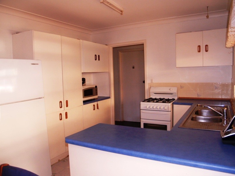 32 Doctors Road, Hackham SA 5163