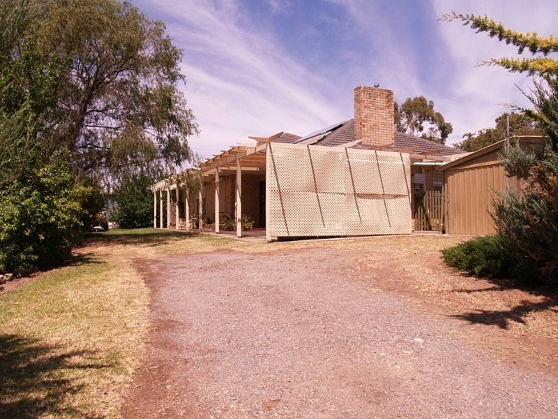 25 Queens Way, Woodcroft SA 5162