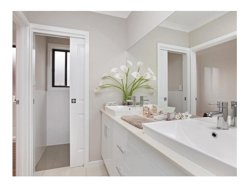 4 Golf Course Drive, Woodcroft SA 5162