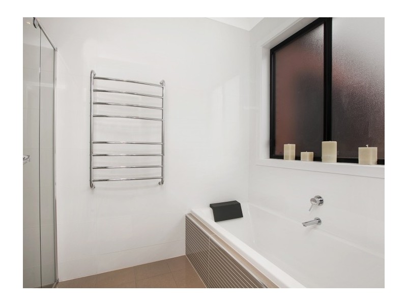 4 Golf Course Drive, Woodcroft SA 5162