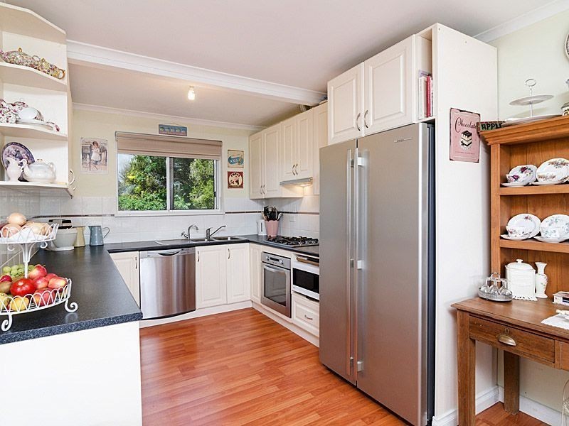 2 Matthews Circuit, Woodlane SA 5238