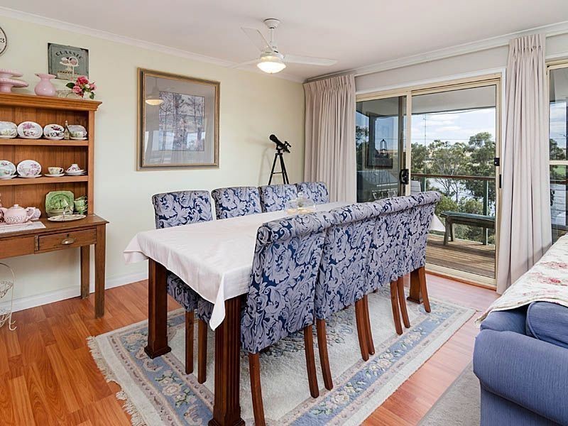 2 Matthews Circuit, Woodlane SA 5238