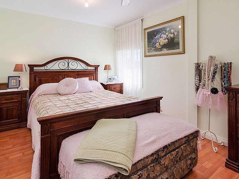 2 Matthews Circuit, Woodlane SA 5238