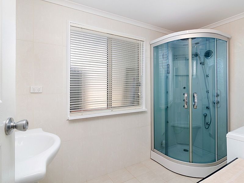 2 Matthews Circuit, Woodlane SA 5238