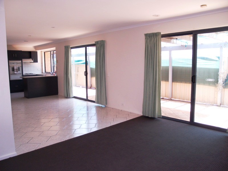 14 Martinique Drive, Seaford Rise SA 5169