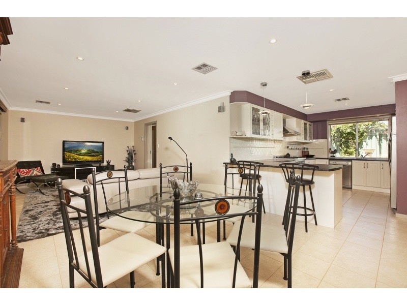 25 Pinto Court, Woodcroft SA 5162