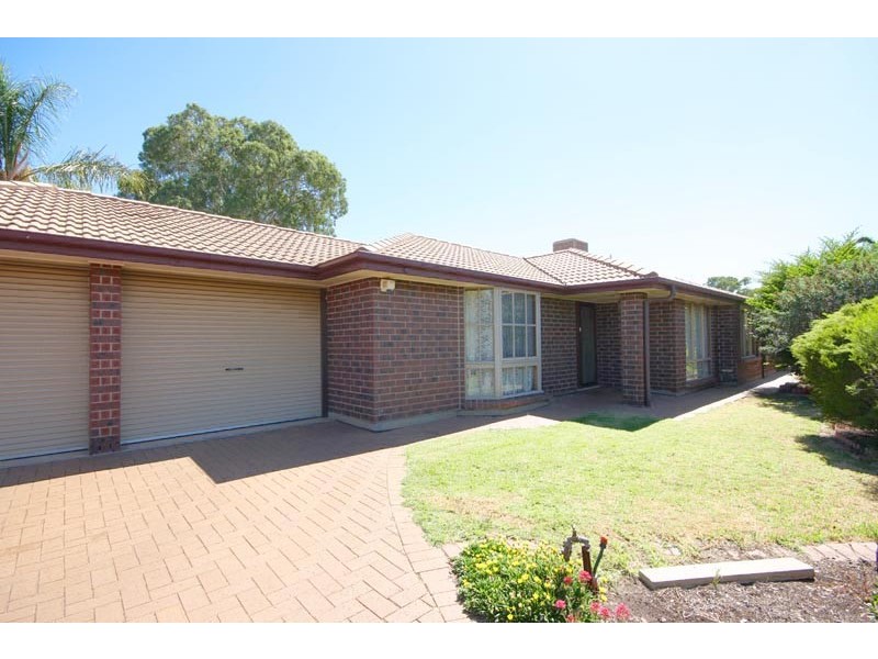 4 Ashmore Place, Onkaparinga Hills SA 5163