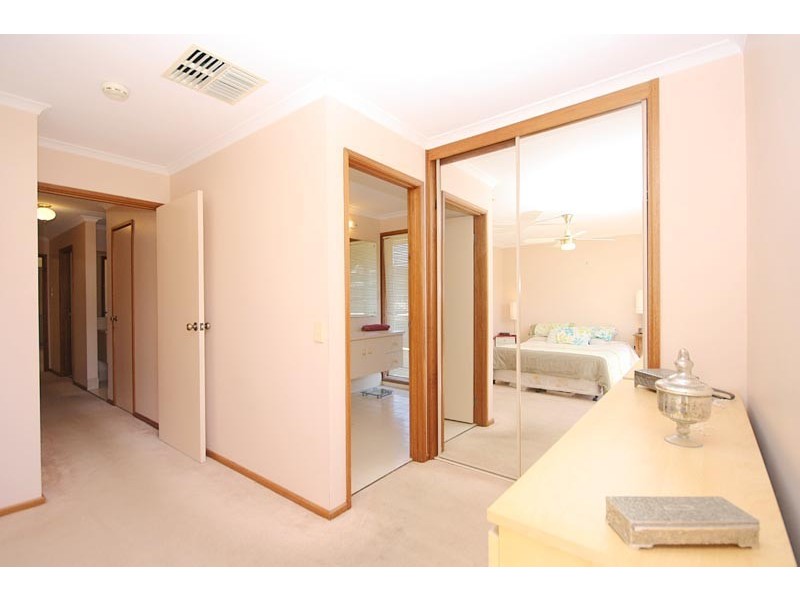 4 Ashmore Place, Onkaparinga Hills SA 5163