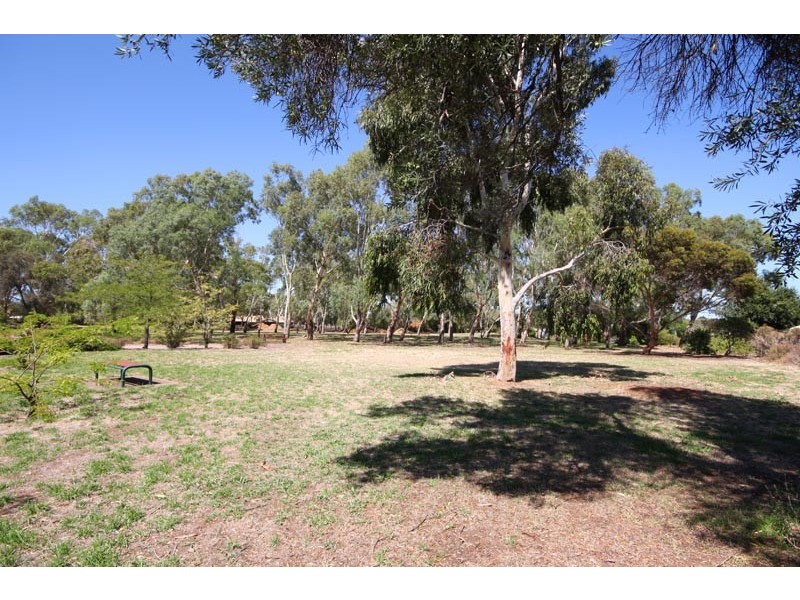 4 Ashmore Place, Onkaparinga Hills SA 5163