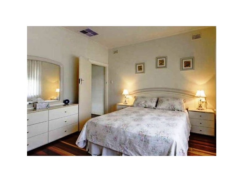 15 Finchley Street, Clovelly Park SA 5042