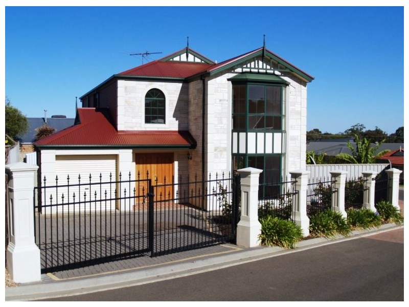 2/12 McGuire Court, Hackham SA 5163