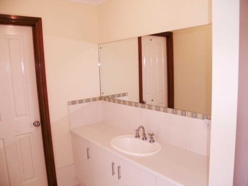 2/12 McGuire Court, Hackham SA 5163