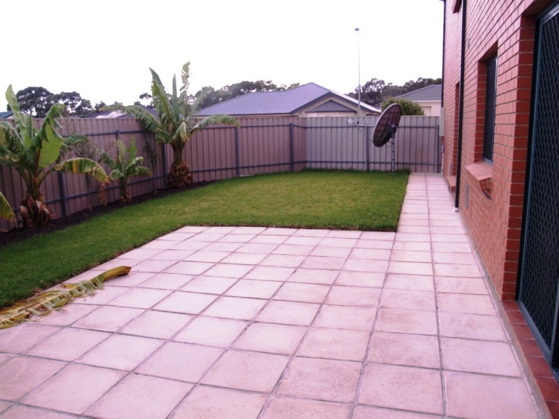 2/12 McGuire Court, Hackham SA 5163