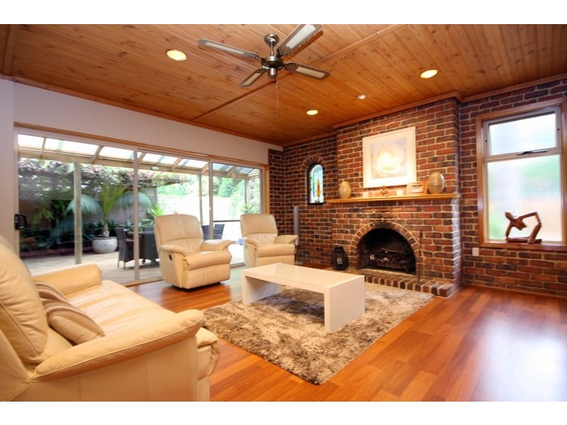 8 Alta Avenue, Happy Valley SA 5159