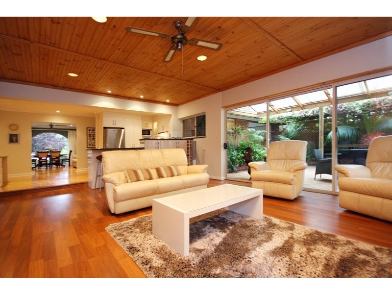 8 Alta Avenue, Happy Valley SA 5159