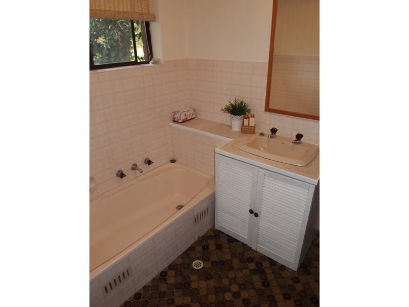 2 Twilight Drive, Happy Valley SA 5159