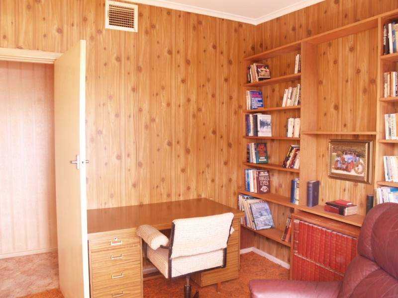 25 Margaret Street, Para Hills SA 5096