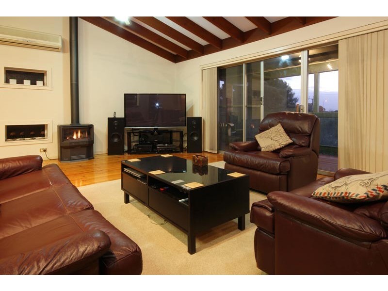 7 Ronald Avenue, Eden Hills SA 5050