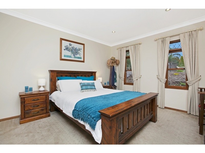 5 Horseshoe Drive, Woodcroft SA 5162