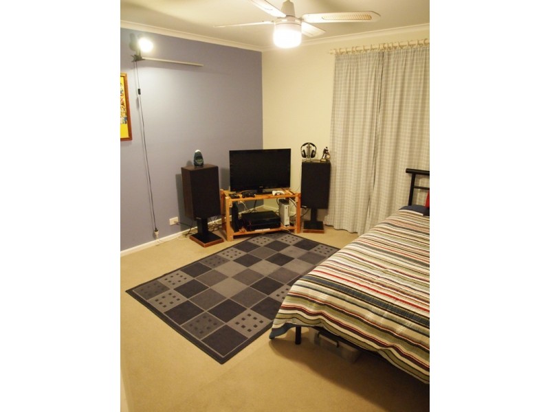 15 Barrdickson Crescent, Happy Valley SA 5159