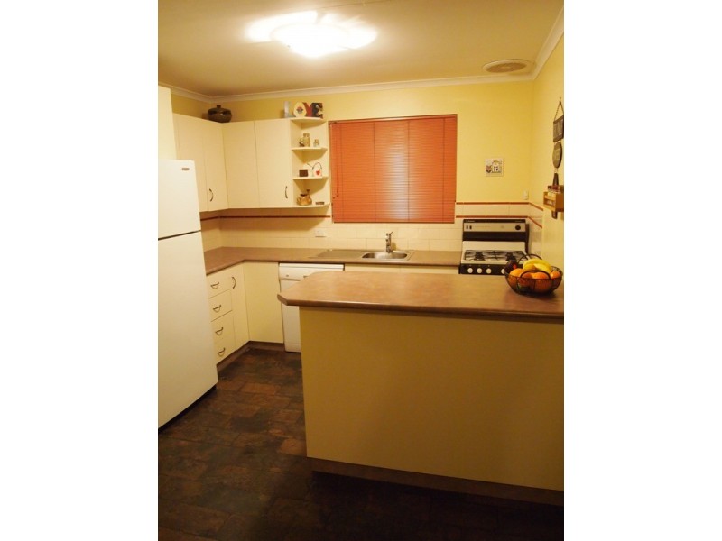 15 Barrdickson Crescent, Happy Valley SA 5159