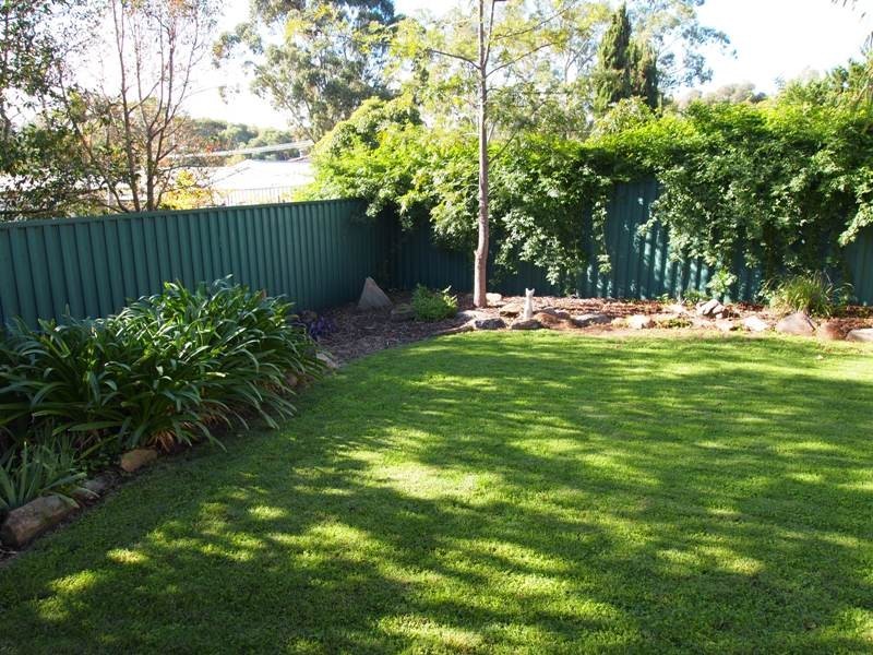 15 Barrdickson Crescent, Happy Valley SA 5159