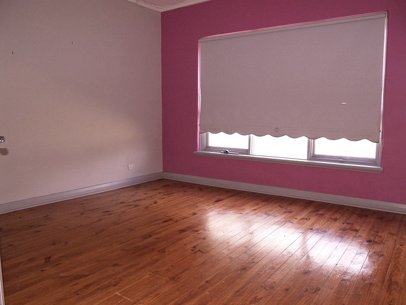 17 Vine Street, Morphett Vale SA 5162