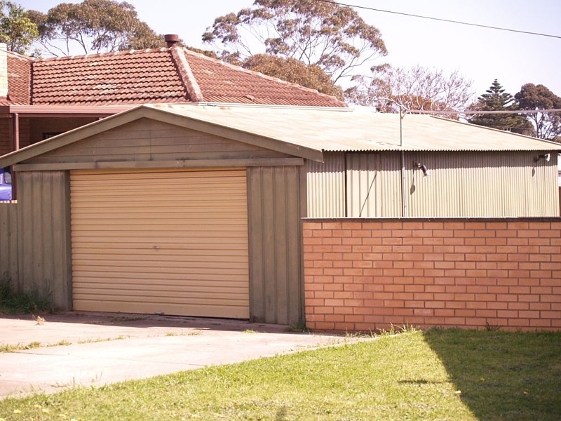 17 Vine Street, Morphett Vale SA 5162