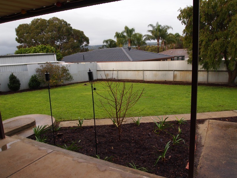 3 Coorumbena Crescent, Morphett Vale SA 5162