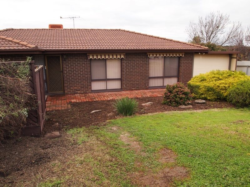 3 Coorumbena Crescent, Morphett Vale SA 5162