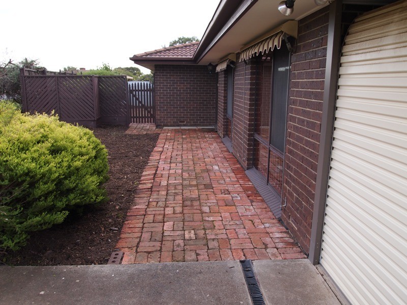 3 Coorumbena Crescent, Morphett Vale SA 5162