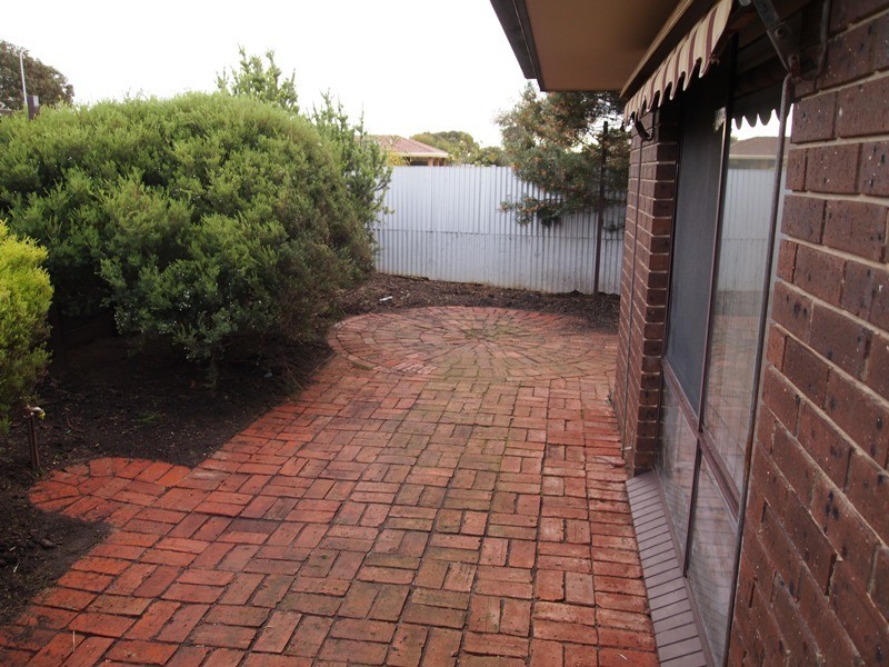 3 Coorumbena Crescent, Morphett Vale SA 5162