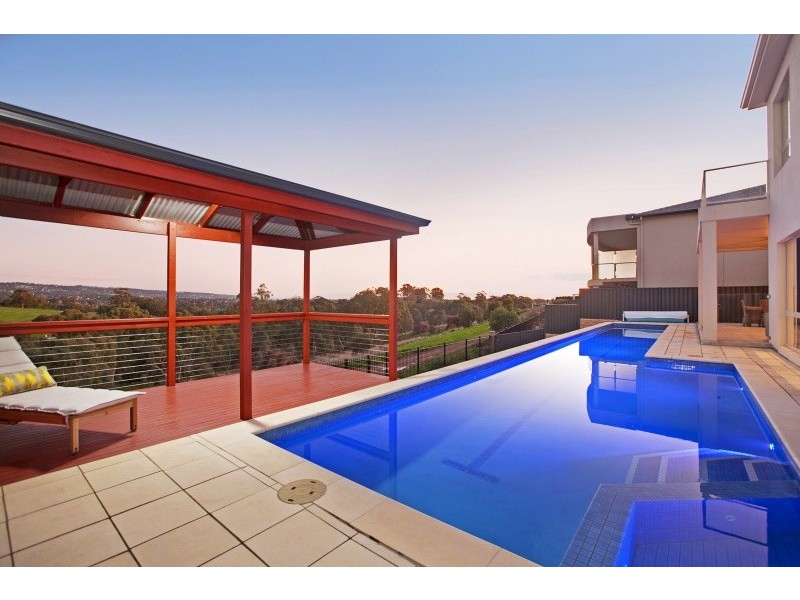 35 Highfield Drive, Craigburn Farm SA 5051