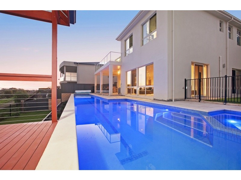 35 Highfield Drive, Craigburn Farm SA 5051