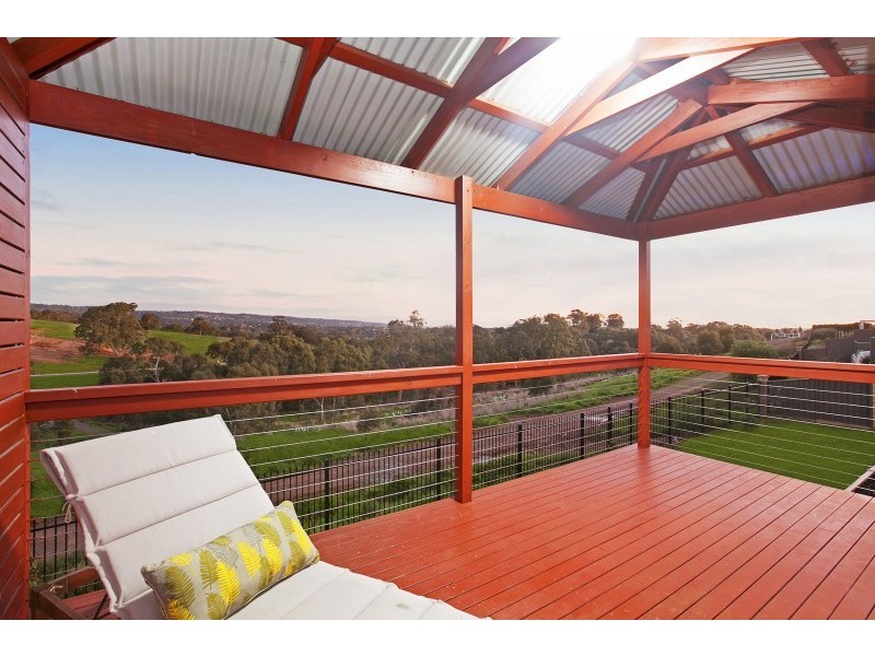 35 Highfield Drive, Craigburn Farm SA 5051