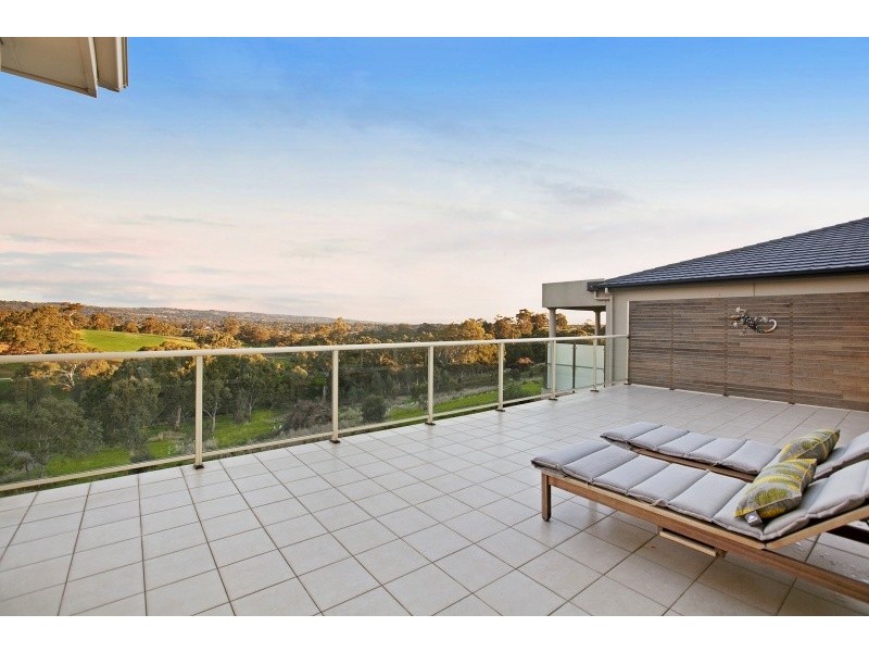 35 Highfield Drive, Craigburn Farm SA 5051