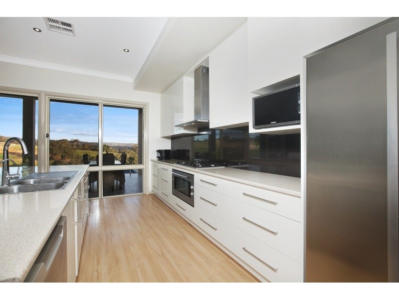 35 Highfield Drive, Craigburn Farm SA 5051