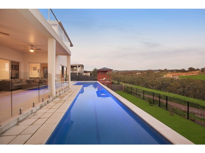 35 Highfield Drive, Craigburn Farm SA 5051