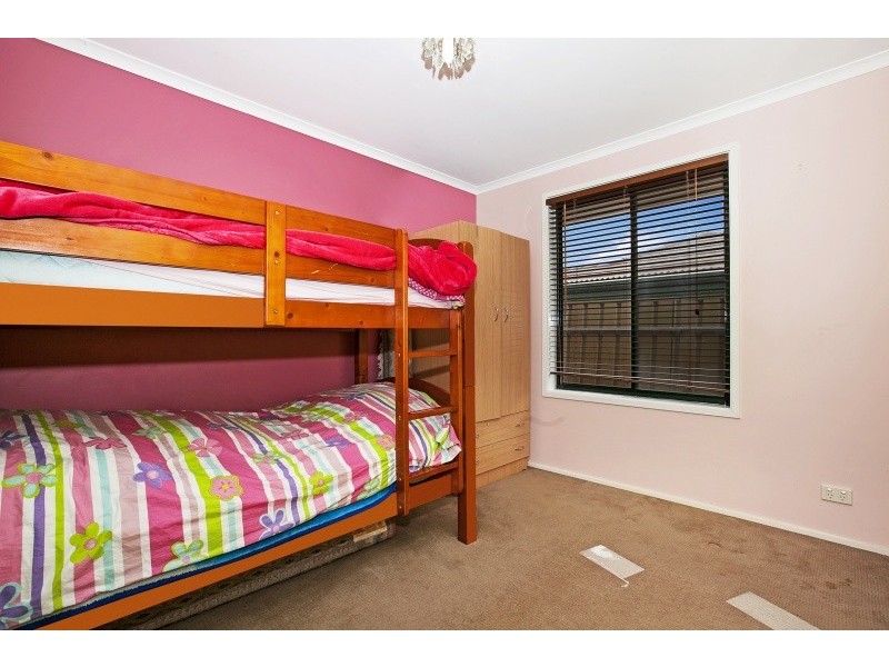 6 Ebony Court, Woodcroft SA 5162