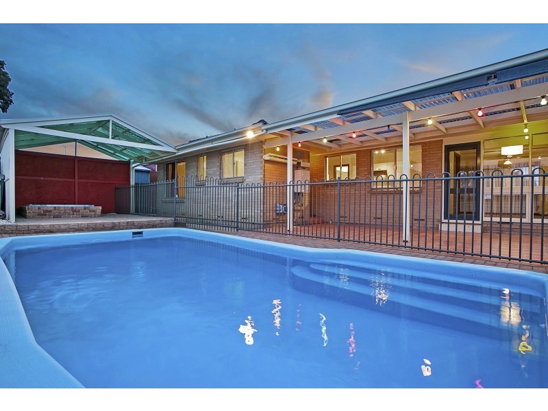 18 Burns Court, Morphett Vale SA 5162