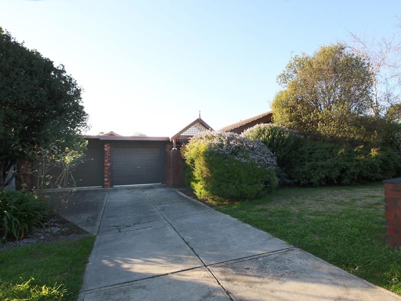 26 Jennifer Drive, Happy Valley SA 5159