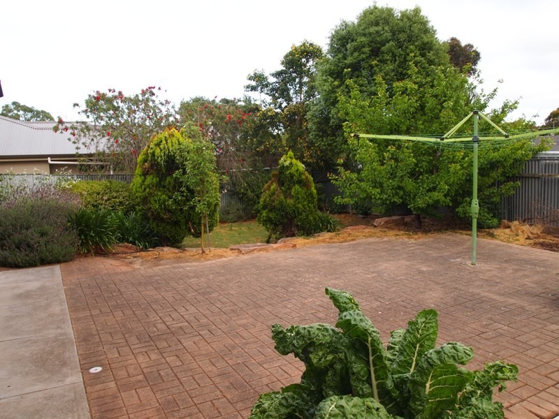 26 Jennifer Drive, Happy Valley SA 5159