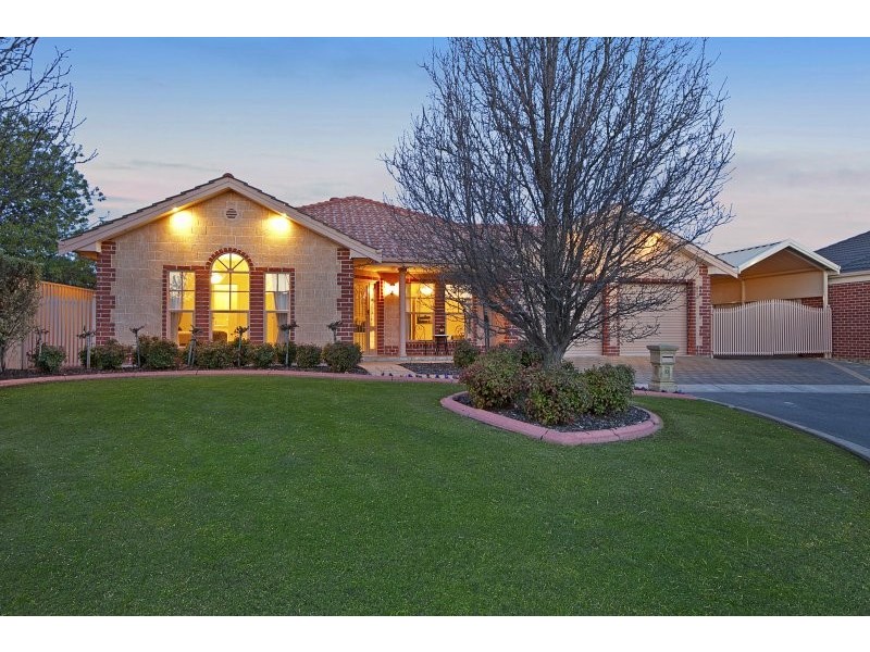 10 Hereford Lane, Woodcroft SA 5162
