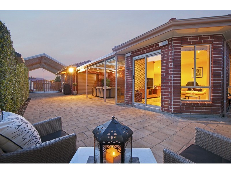 10 Hereford Lane, Woodcroft SA 5162