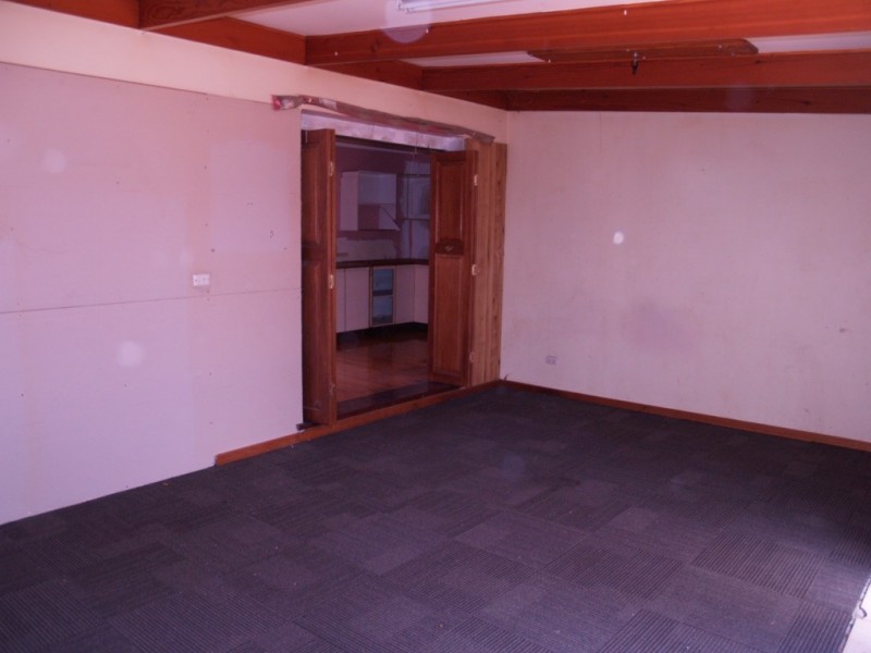 27 Tenterton Road, Christie Downs SA 5164
