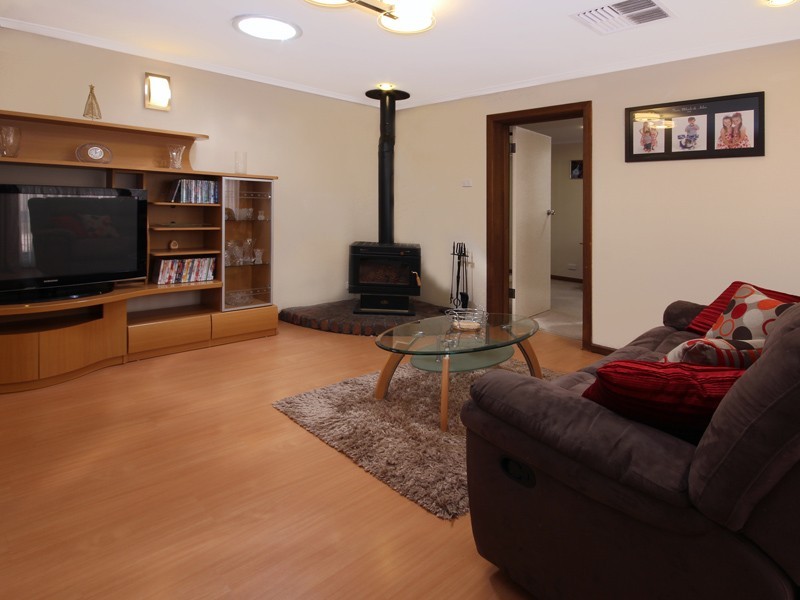 29 Garnet Crescent, Flagstaff Hill SA 5159