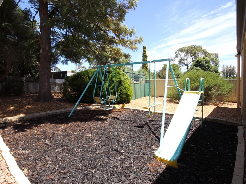 29 Garnet Crescent, Flagstaff Hill SA 5159